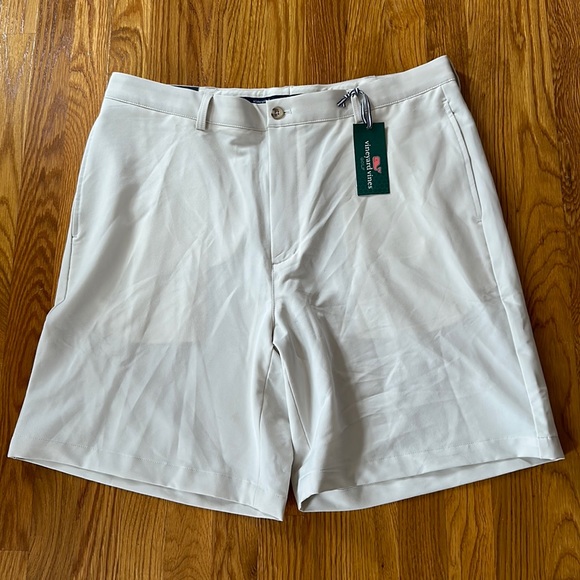 Vineyard Vines Links Short - Picture 1 of 4